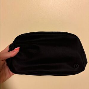 Lululemon Everywhere Belt Bag 1L Black BRAND NEW